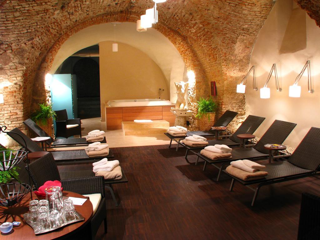 Hotel Mitra, Story Hotels Птуй Екстер'єр фото